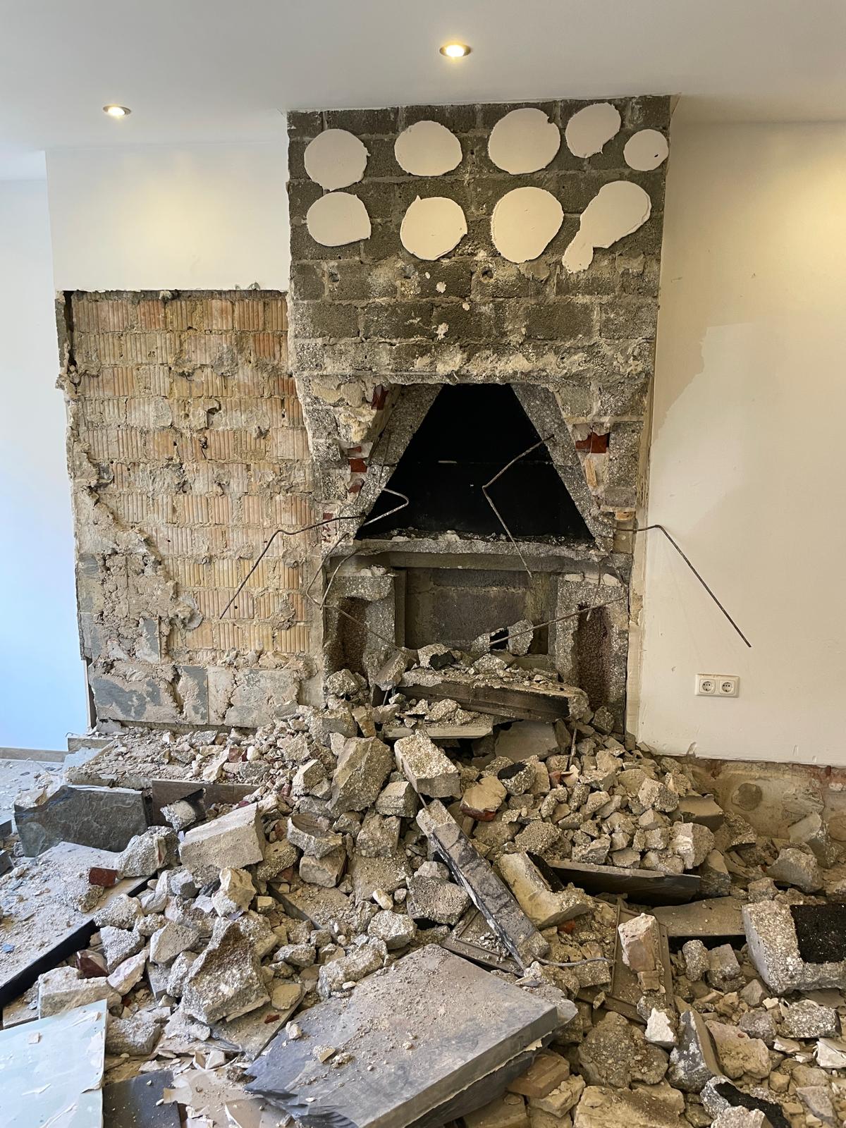 Kaminrückbau und fachgerechter Abbruch – inklusive vollständiger Wand- und Bodeninstandsetzung